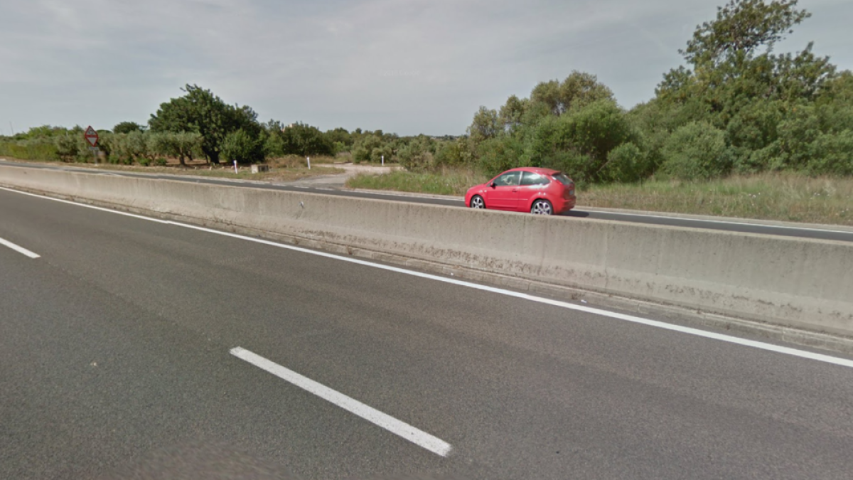 Dos vehicles implicats en un accident a la C-14 a l'alçada de Vila-seca