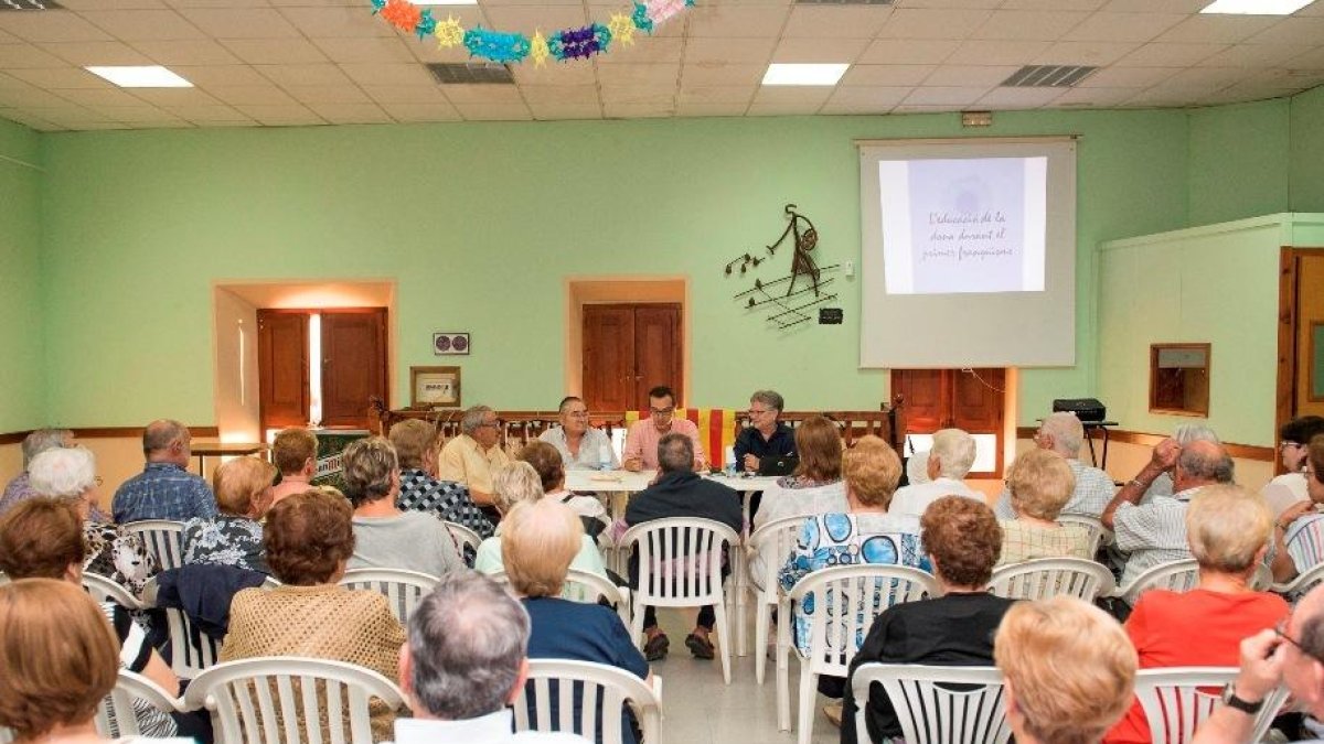 Comença el curs de les Aules d'Extensió Universitària per la Gent Gran a Constantí