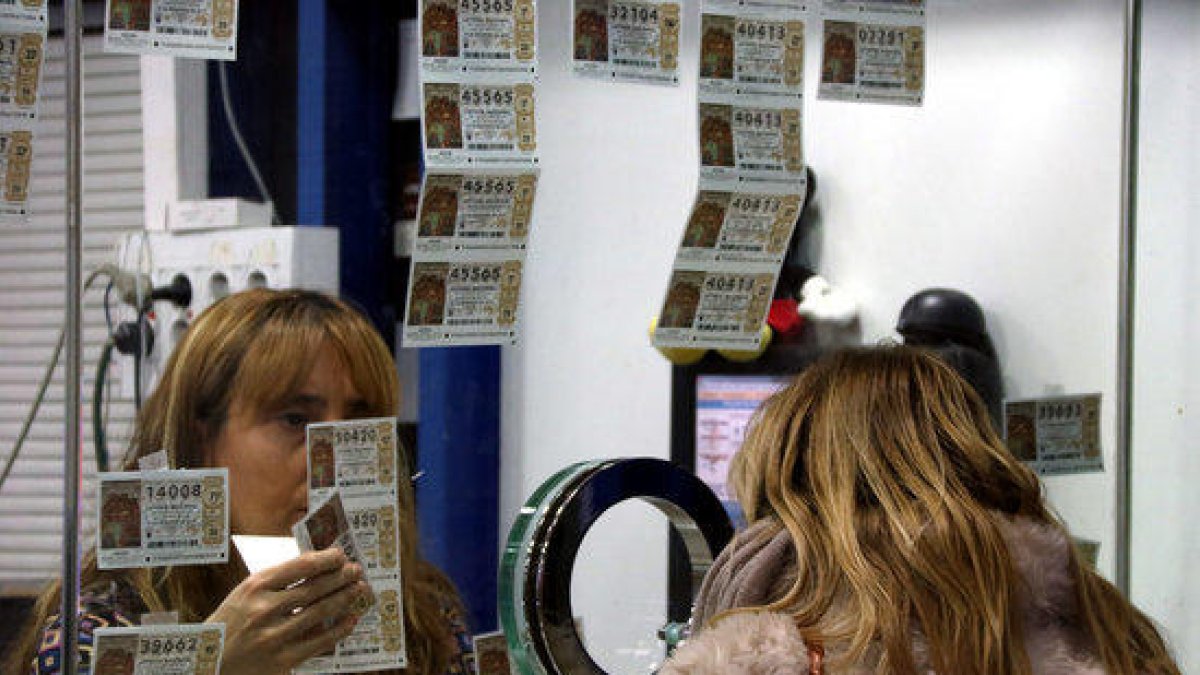 Augmenten les vendes de dècims de la Rifa de Nadal a la demarcació, on mai ha tocat la grossa