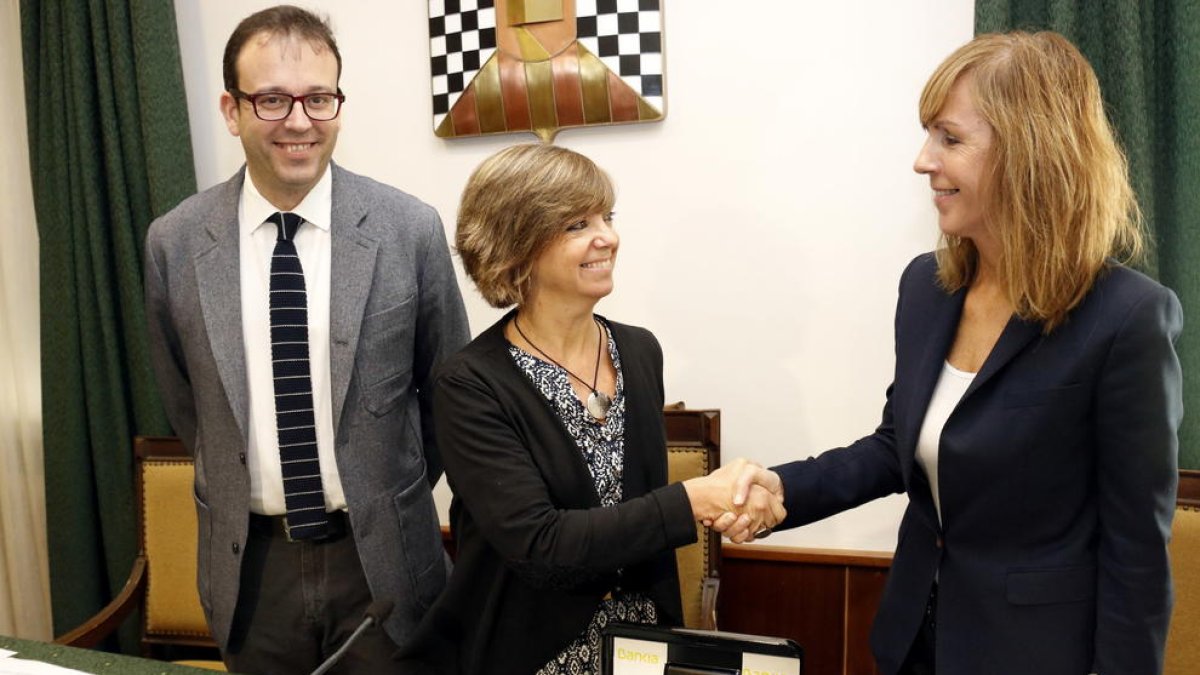 Bankia cedeix 23 pisos buits de la demarcació per destinar-los a lloguer social