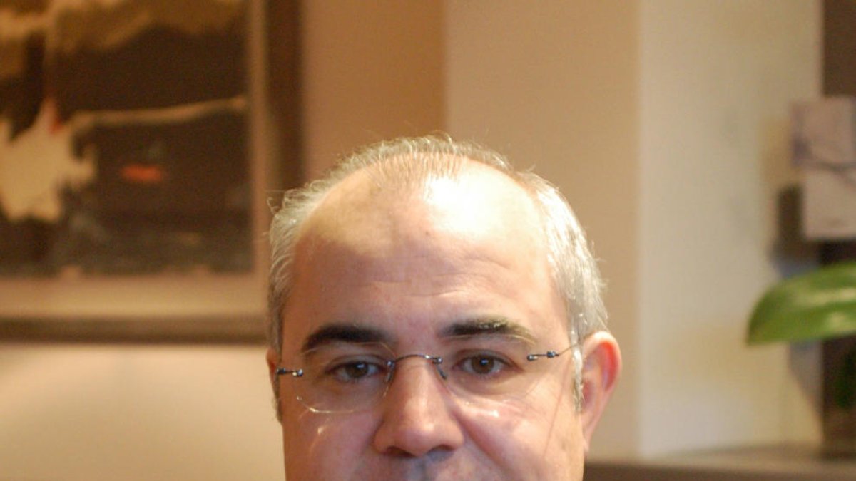 El juez del Supremo reclama al TSJC que le remita la causa en que investiga los miembros de la Mesa del Parlamento