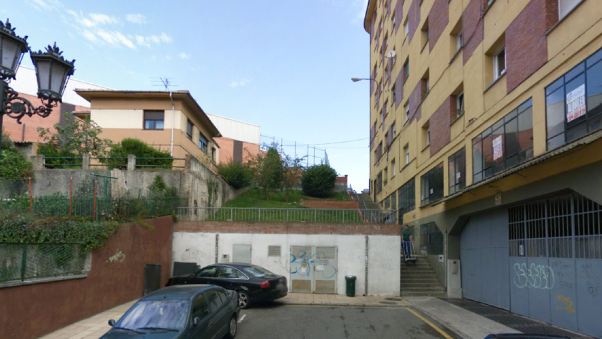 El autor de la pedrada a un hombre que paseaba por la calle se persona voluntariamente en comisaría