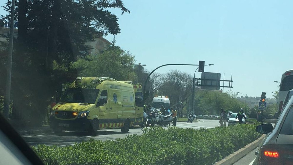 Un ciclista resulta herido en un accidente con un turismo implicado en Salou