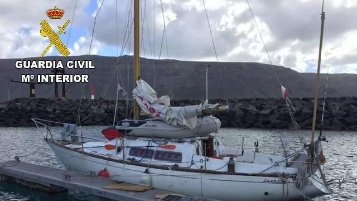 Localizan en el Canarias a una menor de Torredembarra desaparecida hace 3 meses