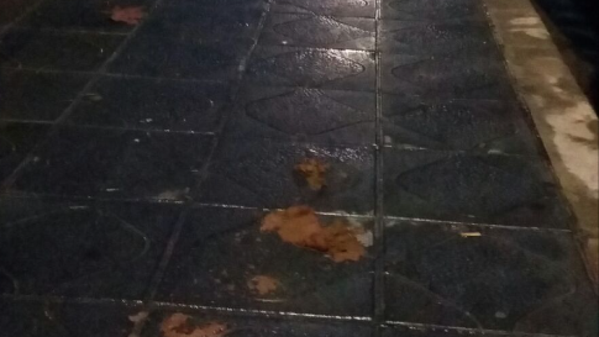 Un veí de Tarragona denuncia la presència d'excrements a la vorera