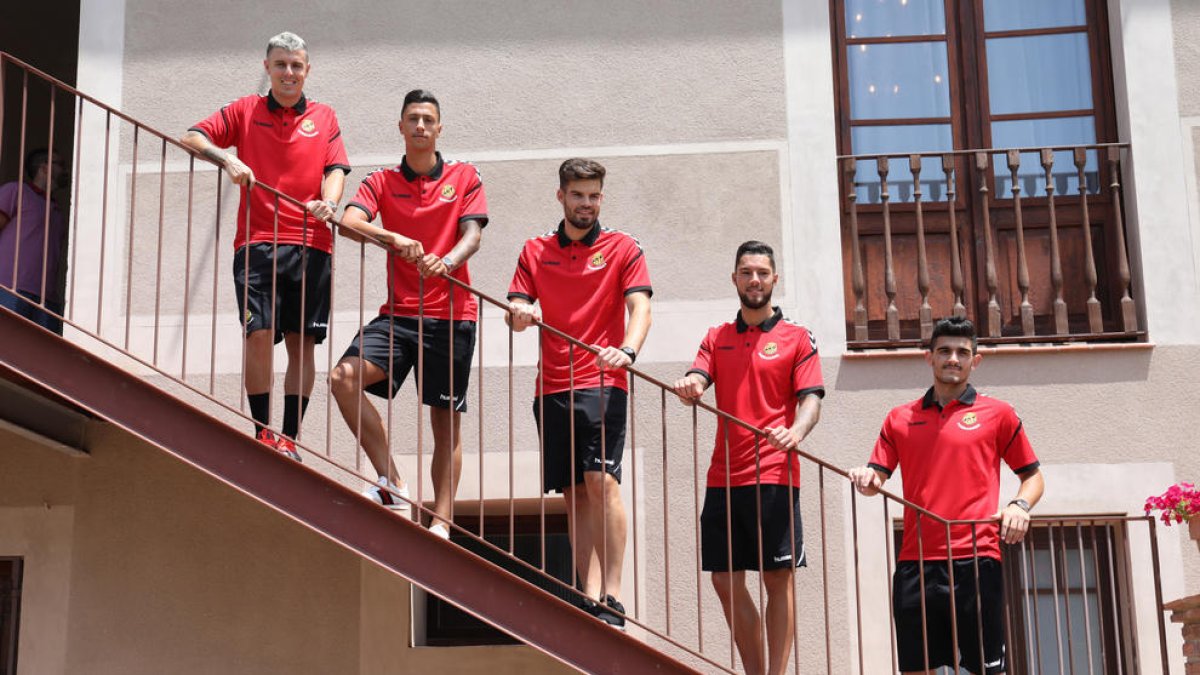 Morente, Toscano, Mesa, Abrahán y Carlos Blanco ya lucen de grana