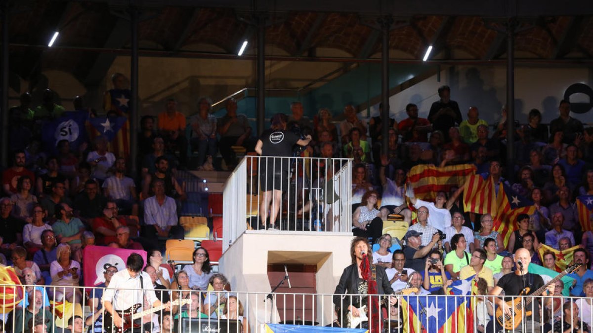 Arxiven la investigació sobre l'acte a favor del referèndum a la TAP