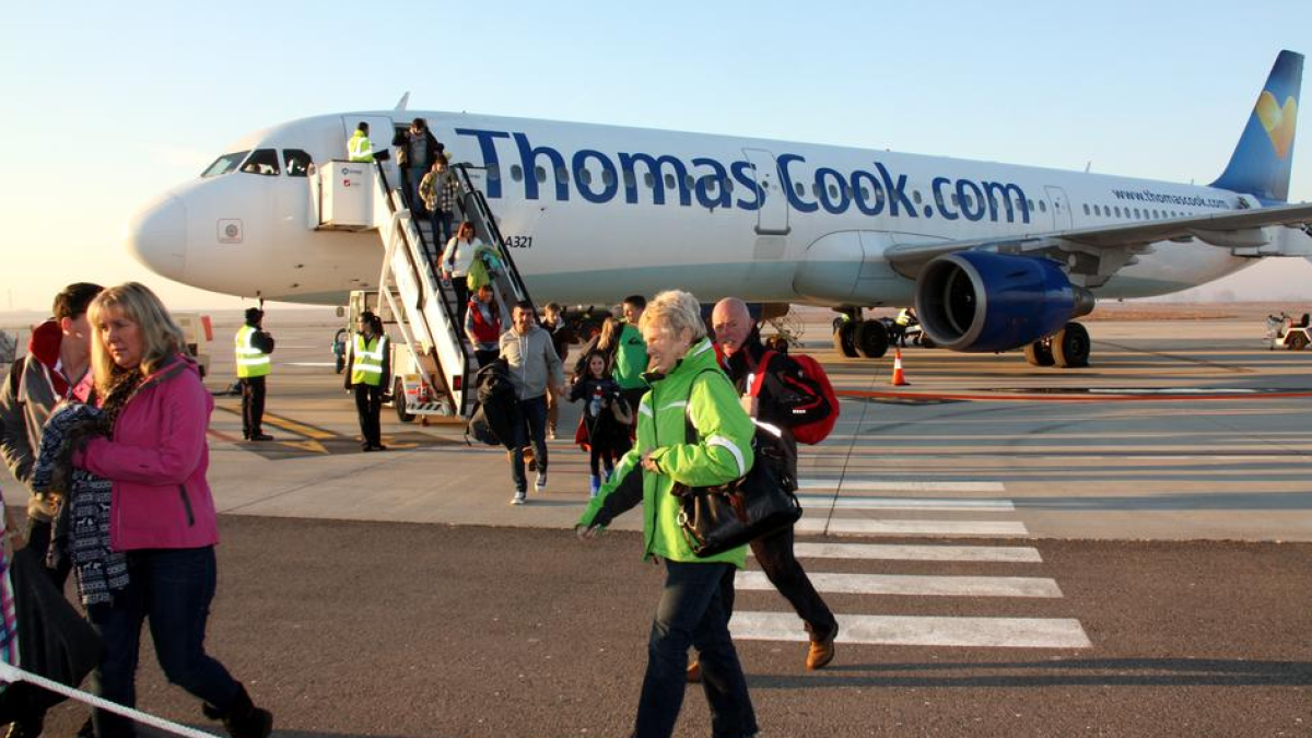 Una avería al 'chek-in' atrapa un vuelo Manchester-Reus