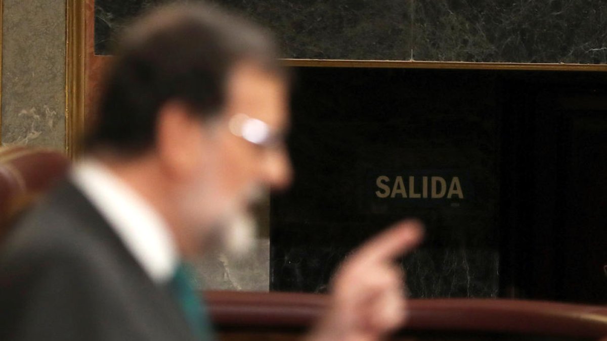 Rajoy accepta «com a demòcrata» la seva derrota: «Ha estat un honor ser president»
