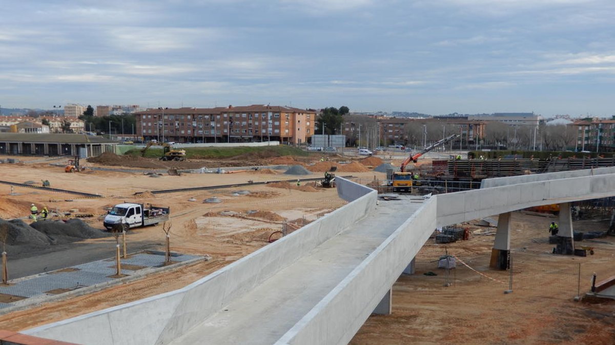 La passarel·la singular, enllestida