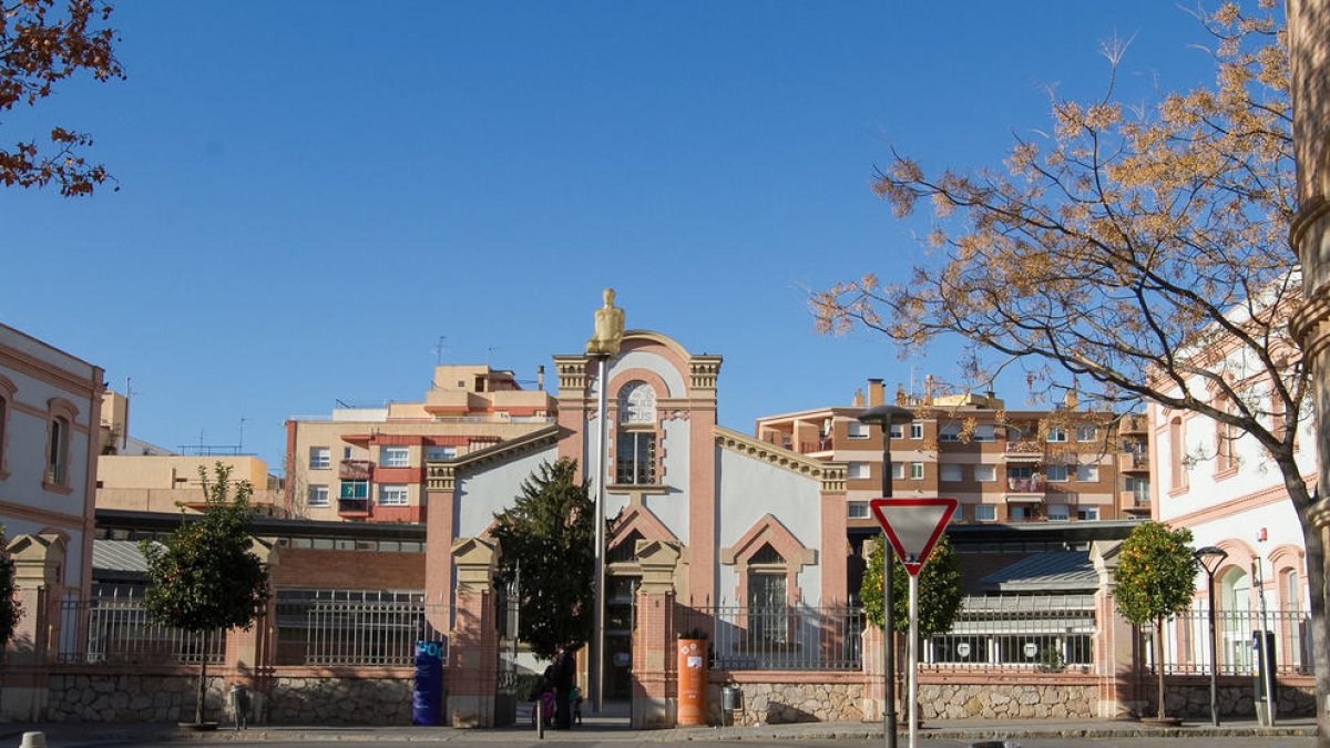 La Biblioteca Xavier Amorós renovarà el sistema de climatització