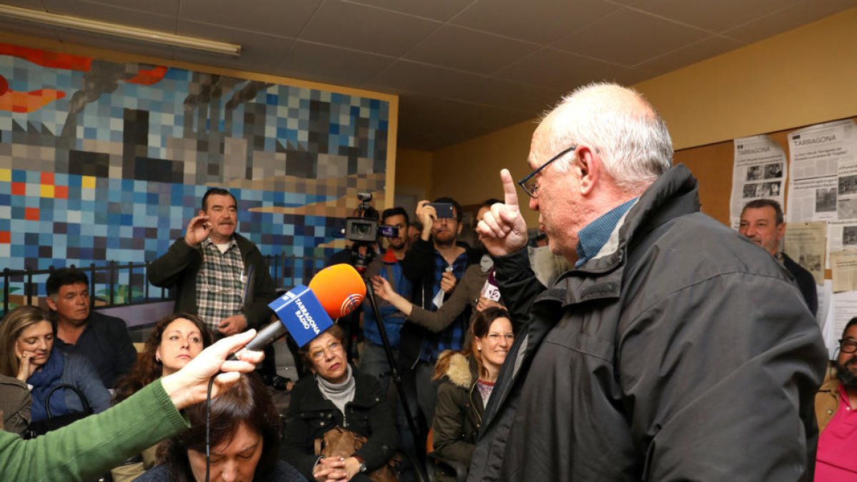 Los vecinos de la Parte Alta, en pie de guerra contra Farts de Soroll