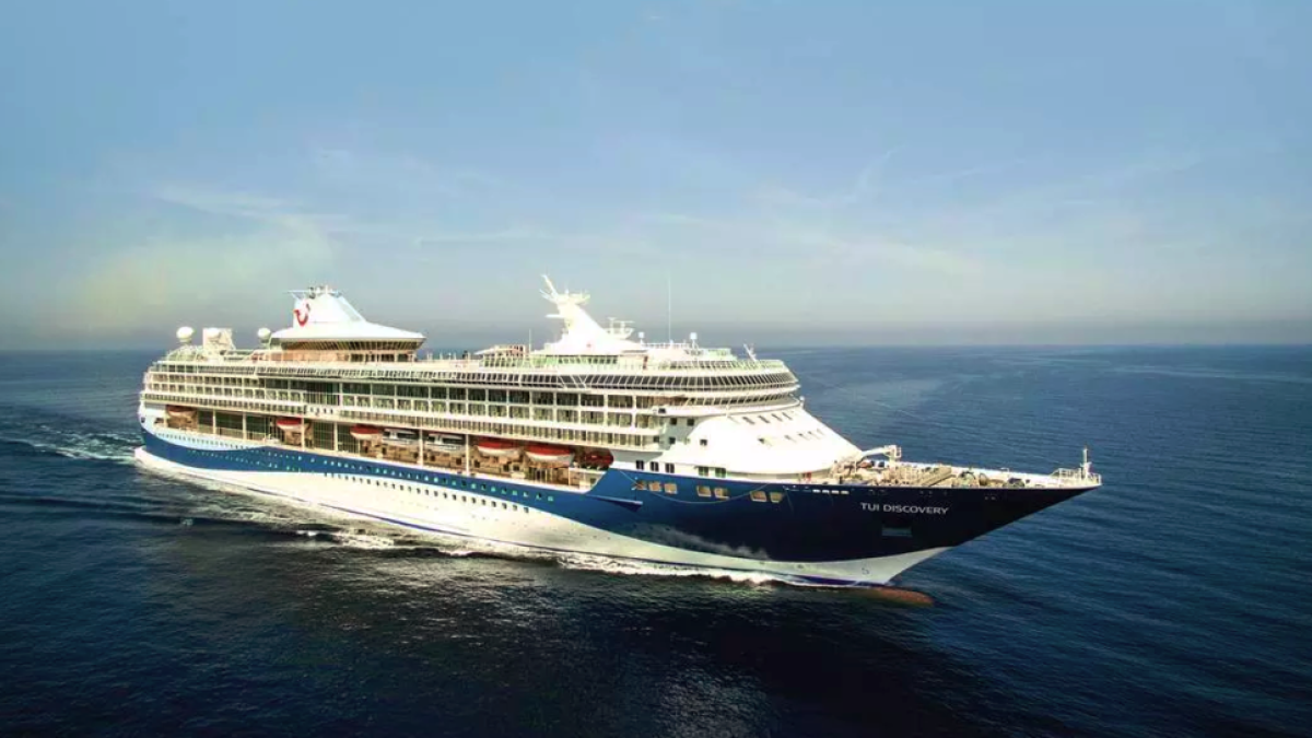 Prop de 2.000 passatgers arriben a bord del creuer Discovery al Port de Tarragona