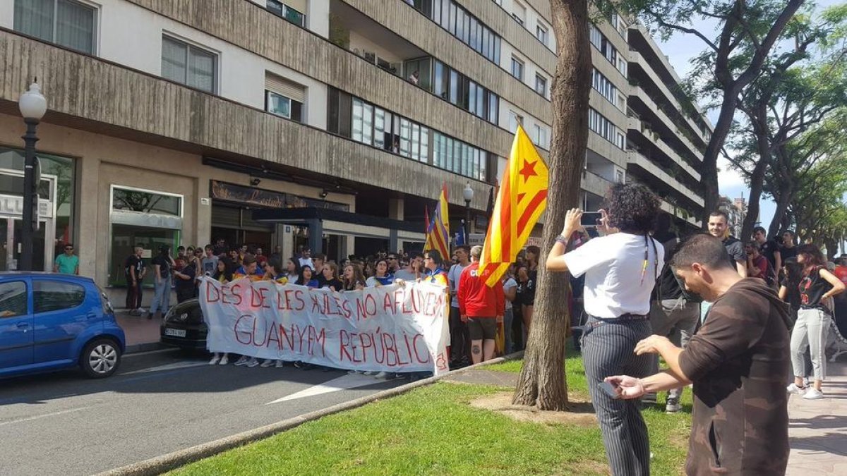 Identifican a varios estudiantes en la manifestación por recordar el 1-O en Tarragona