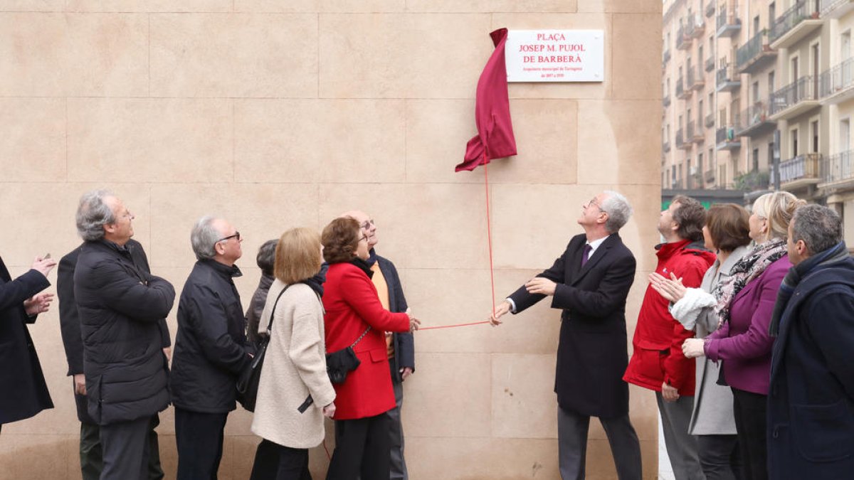 Inaugurada la plaça dedicada a l'arquitecte Josep Maria Pujol de Barberà