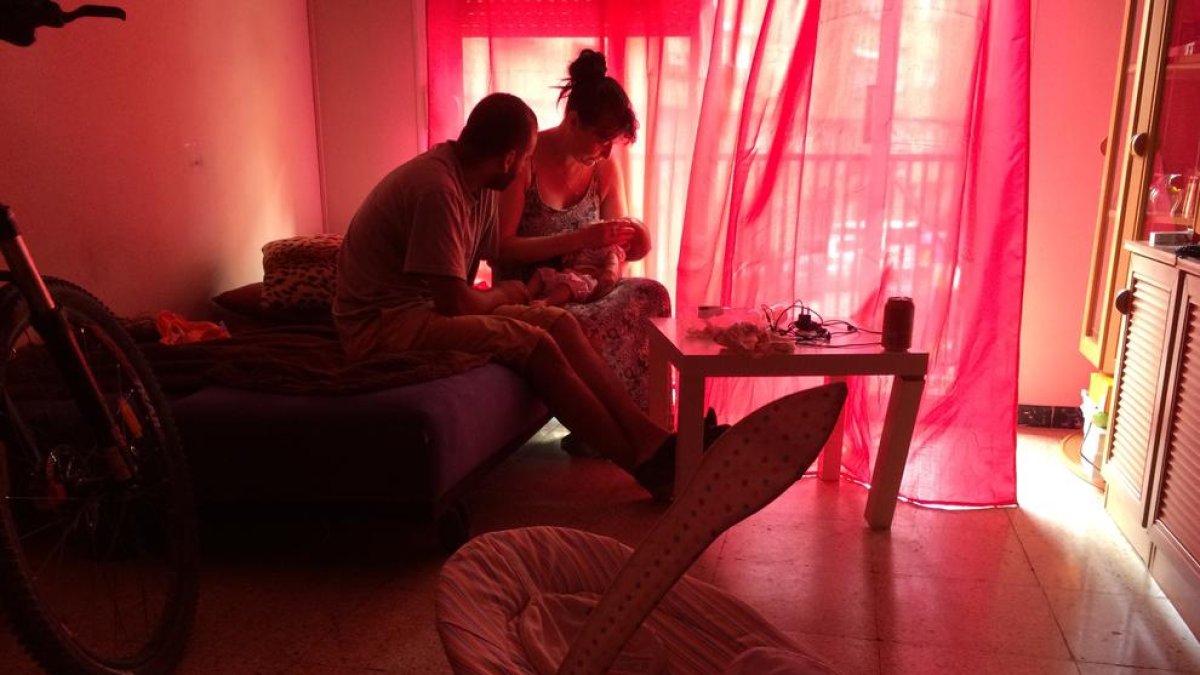 «Hem ocupat per pura necessitat, no podem viure amb 200 euros al mes»