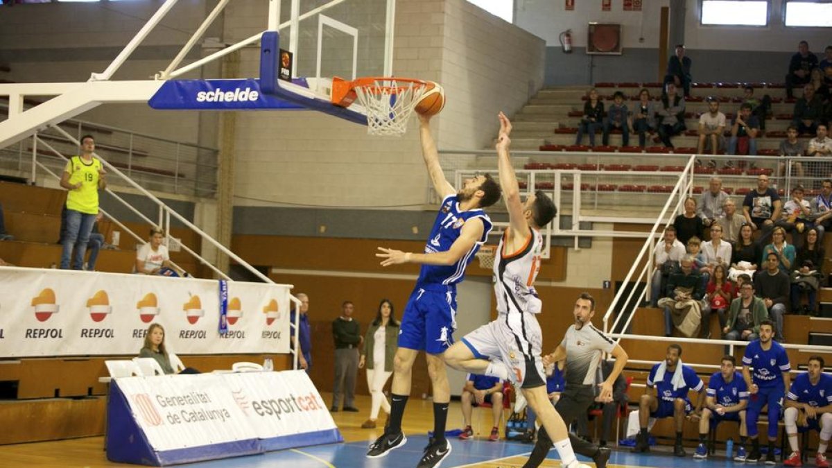 El Serrallo podria quedar-se sense primer equip.