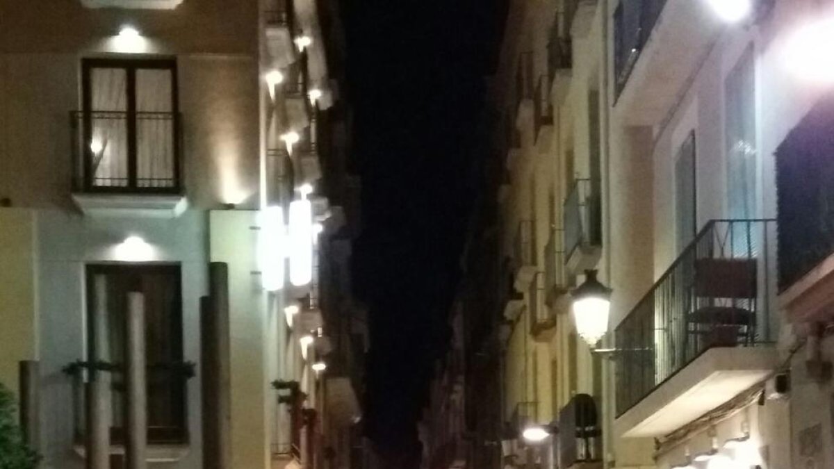 Un drap de cuina mobilitza a dues dotacions de Bombers a Reus