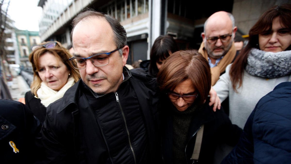 Jordi Turull repite «con la cabeza alta y pudiendo mirar a los ojos de todo el mundo»