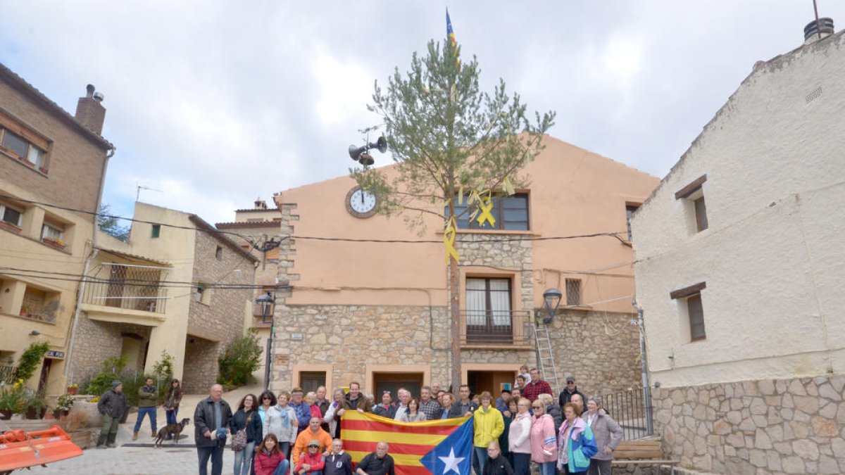 La festa de la plantada de l'arbre a la Febró compleix 10 anys