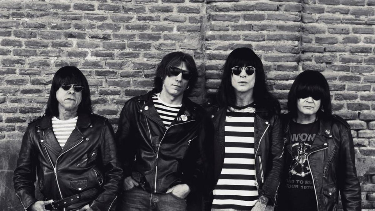 Mario Vaquerizo aterriza en Tarragona con su tributo a Ramones