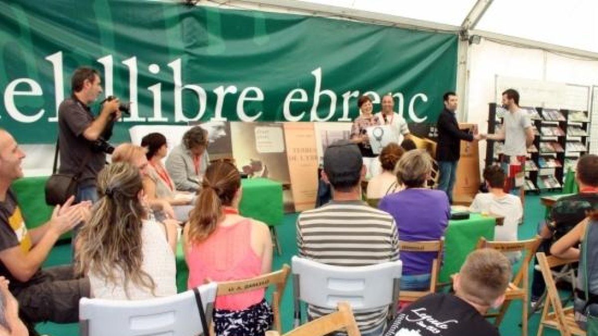 La fira del llibre ebrenc estrena ubicació i amplia la durada en la celebració de la seva 15a edició