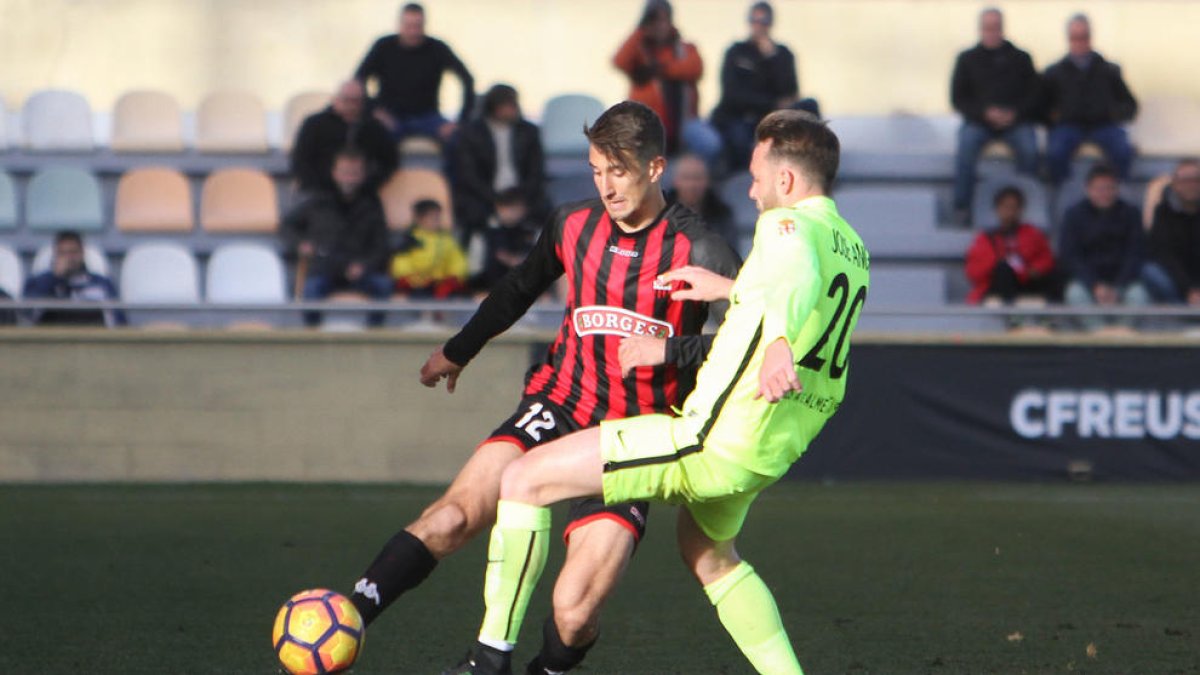 Endarrerir-se al camp per avançar en la vida: la metamorfosi de Campins