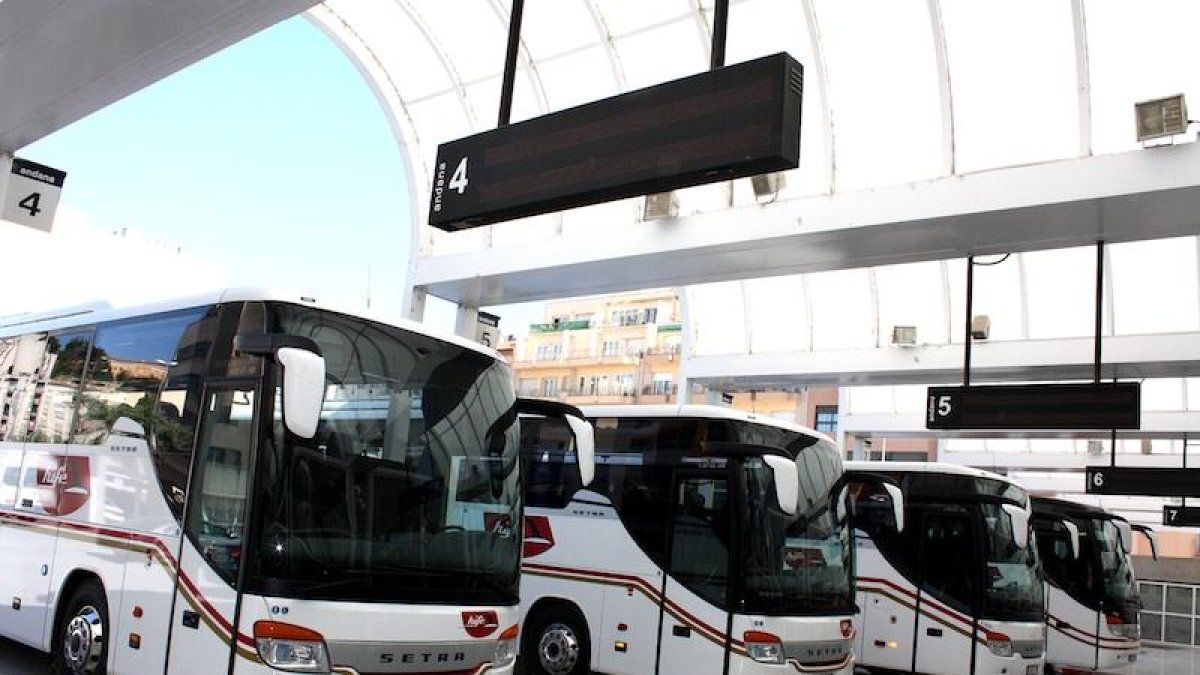 Los estudiantes ebrenses de la UAB tendrán servicio de bus directo al Campus de Bellaterra