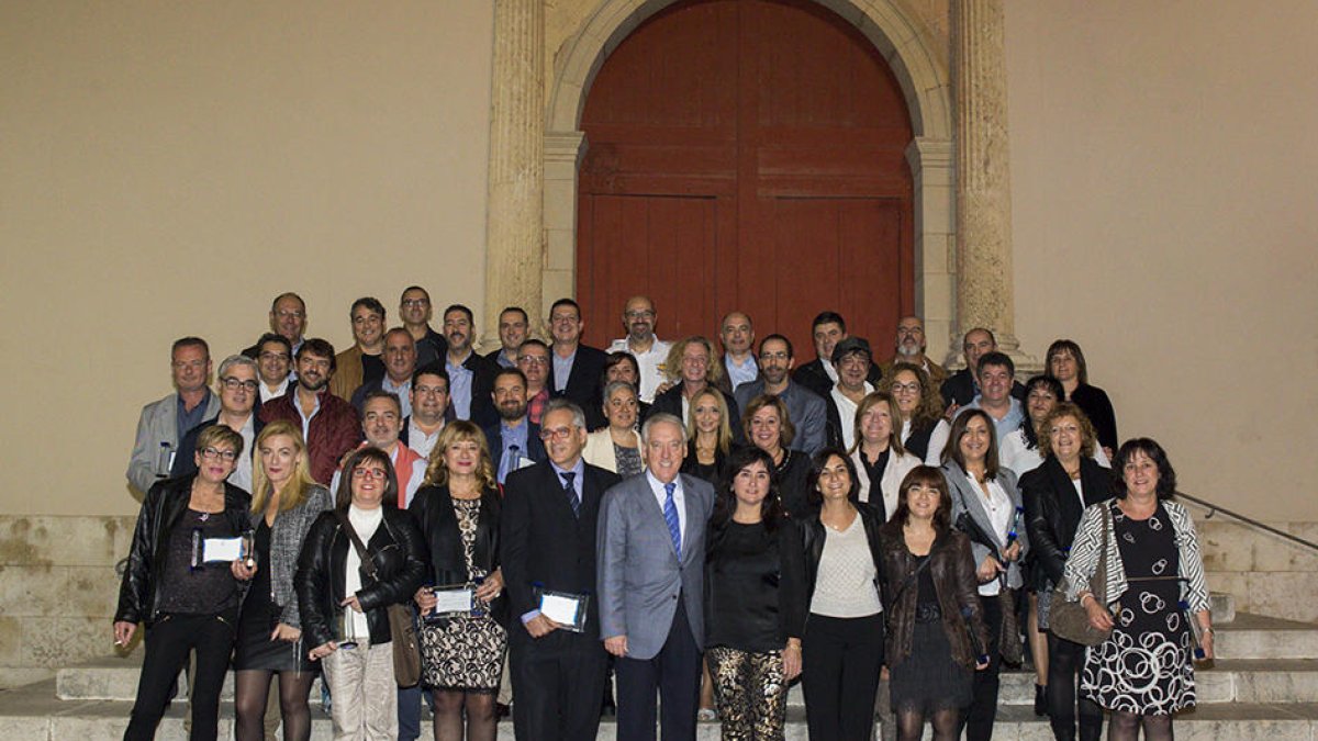 Encuentro de los vecinos de vila-seca que este año celebran el 50º aniversario