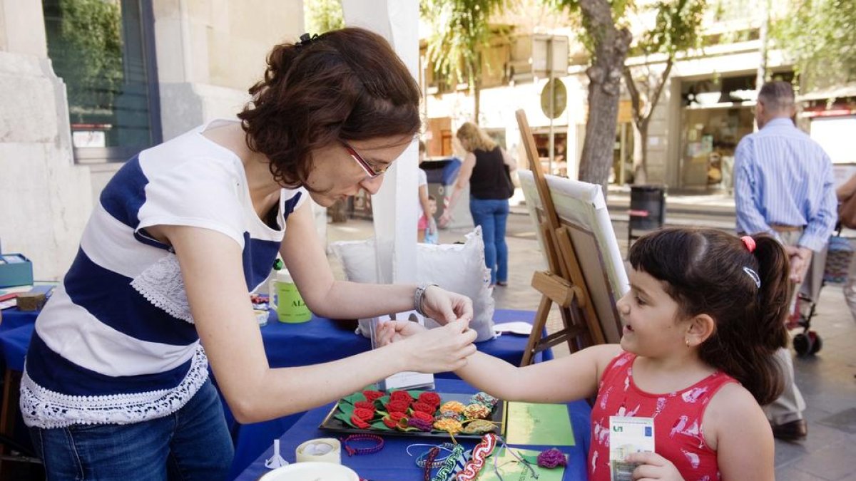 El AFAT lucha contra el Alzhéimer a pie de calle
