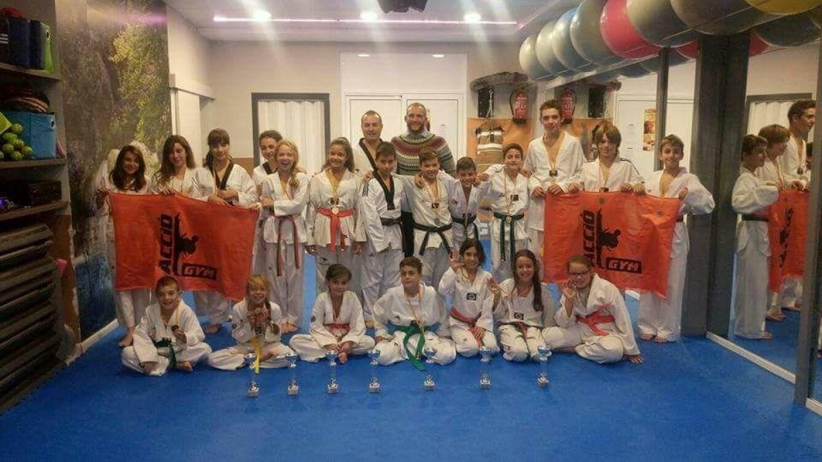El Acciones Gym consigue 19 medallas al Campeonato de Cataluña