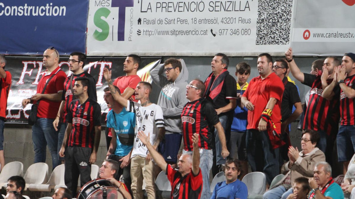 Cortarán tres calles en Reus durante seis horas con motivo del derbi CF Reus-Nàstic