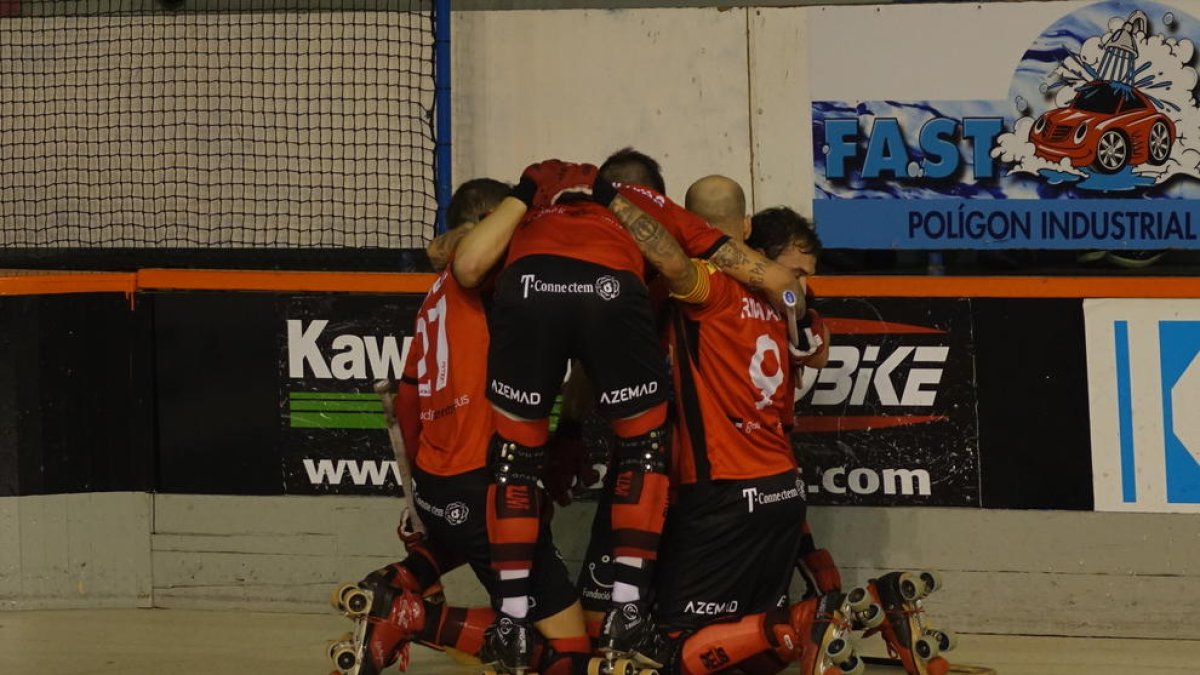 El Reus vol vèncer el Girona per pressionar el líder Barça