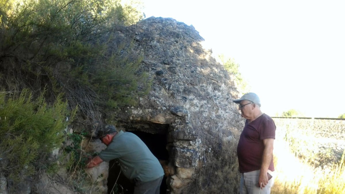 Los hornos de aceite de enebro y el pozo de hielo de Riba-roja d'Ebre, declarados Bien Cultural de Interés Local