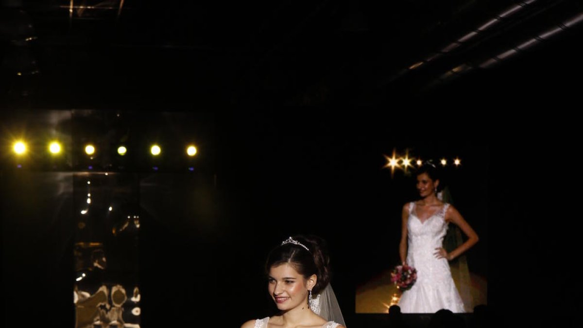 Els visitants donen el 'Sí vull' a Tot Nuvis en la seva 24ena edició