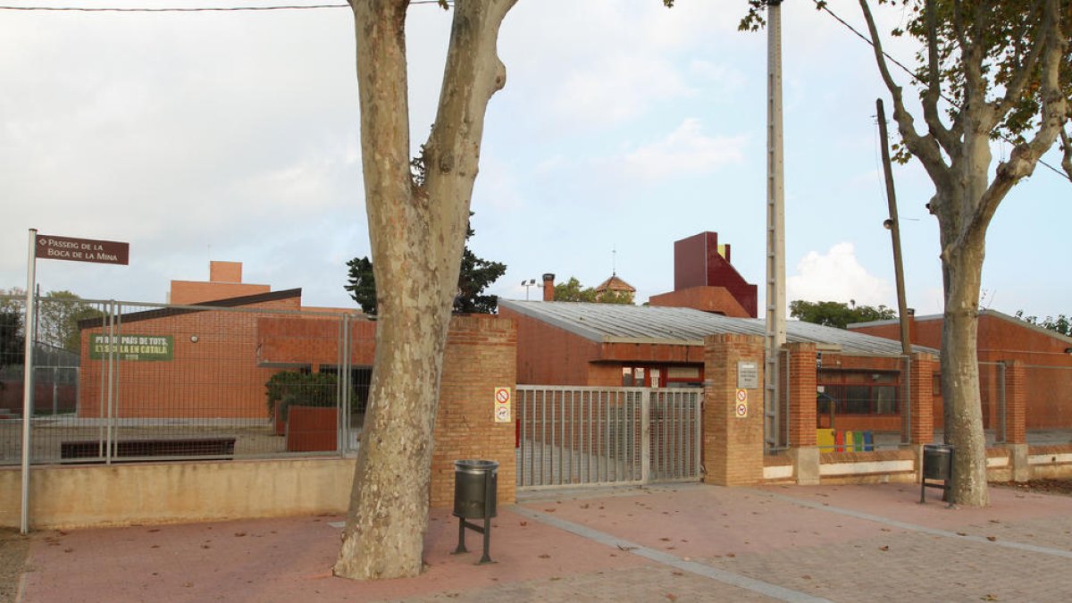 La falta de un velador deja en casa a un escolar que sufre autismo a la Escuela Mowgli de Reus