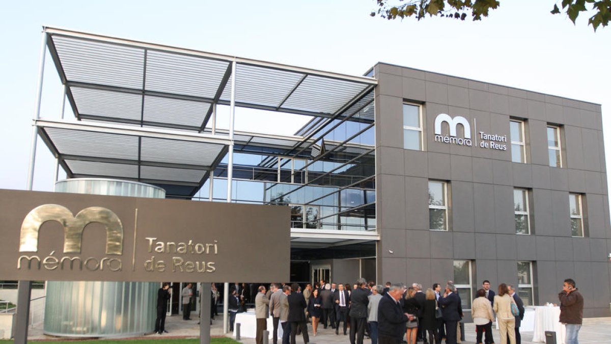 El Centro de Lectura pone música a la inauguración del tanatorio de Mémora en Reus