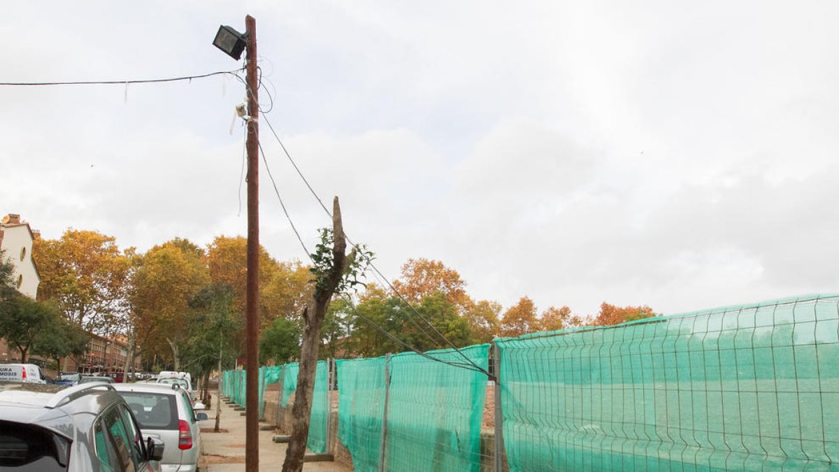 Veïns de Monestir denuncien l'estat «deplorable» del solar de la Sedera