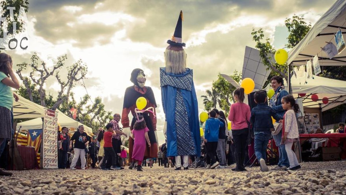 Trobada només de gegantes per lluitar contra la violència de gènere