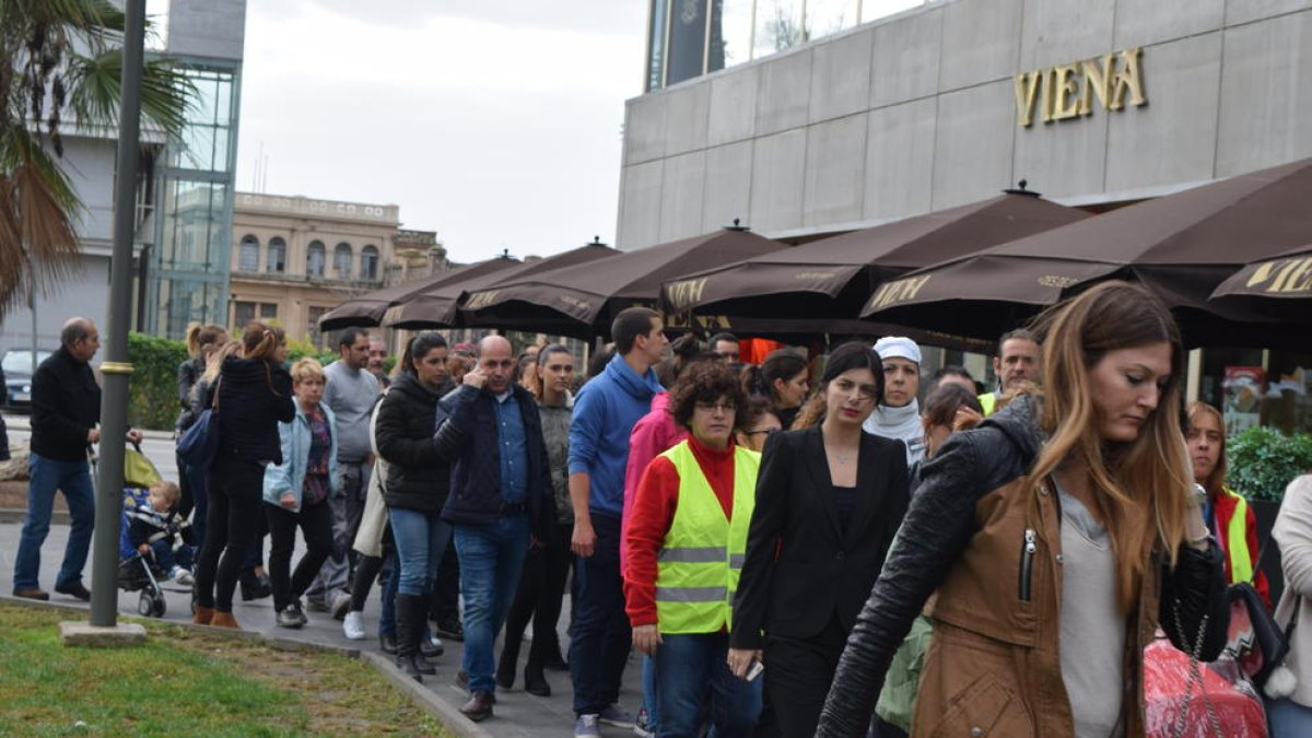 Un simulacre a Parc Central crea gran expectació