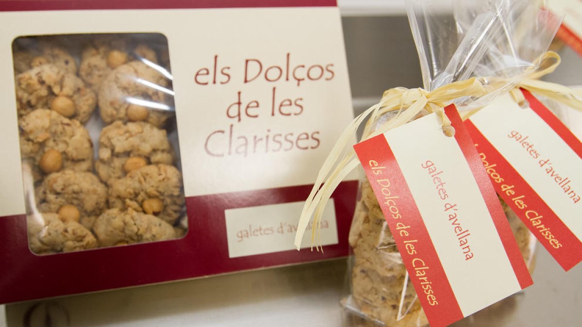 Les Germanes Clarisses elaboren una nova galeta amb avellana de Reus