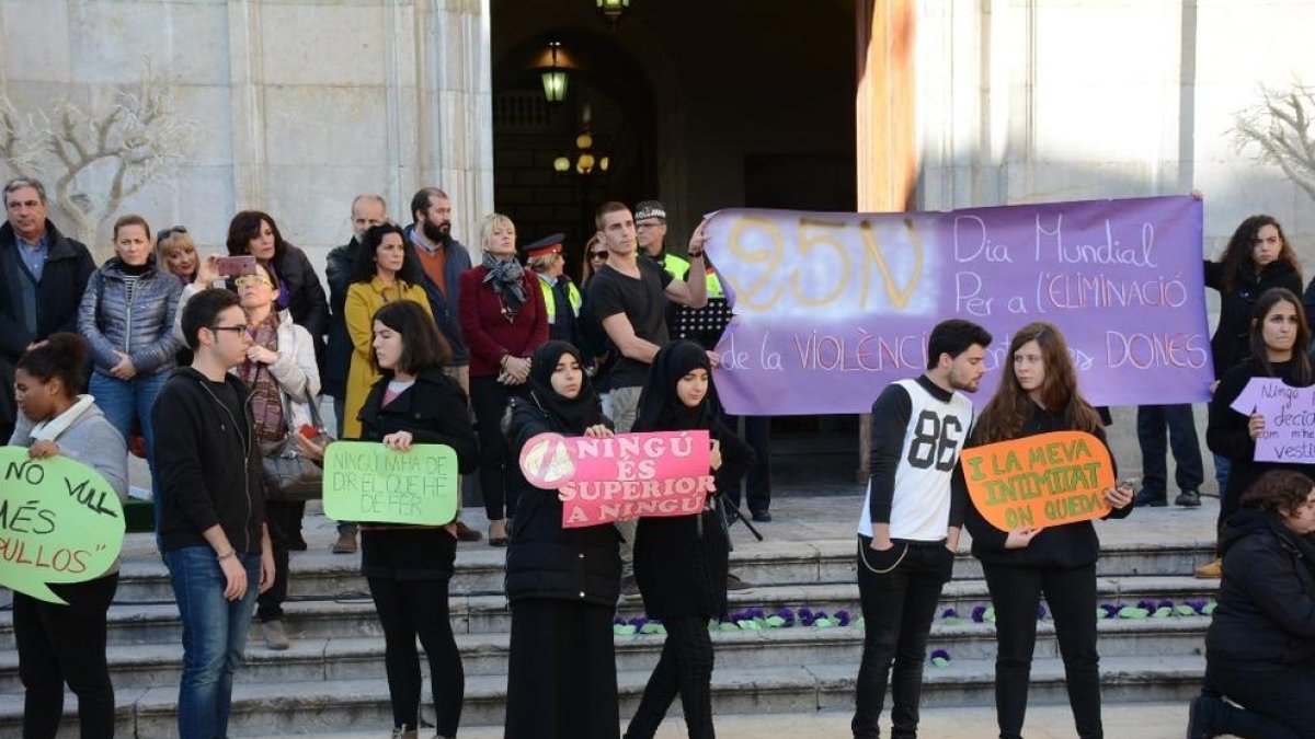 Manifest unitari contra la violència contra les dones