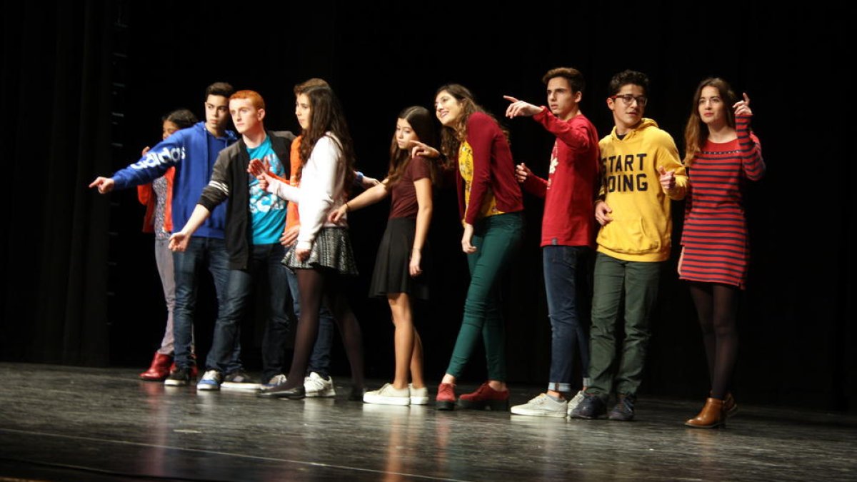 adolescentes, conmemoración, machismo, día internacional, micro, rol, estudiante, Mujer, violencia