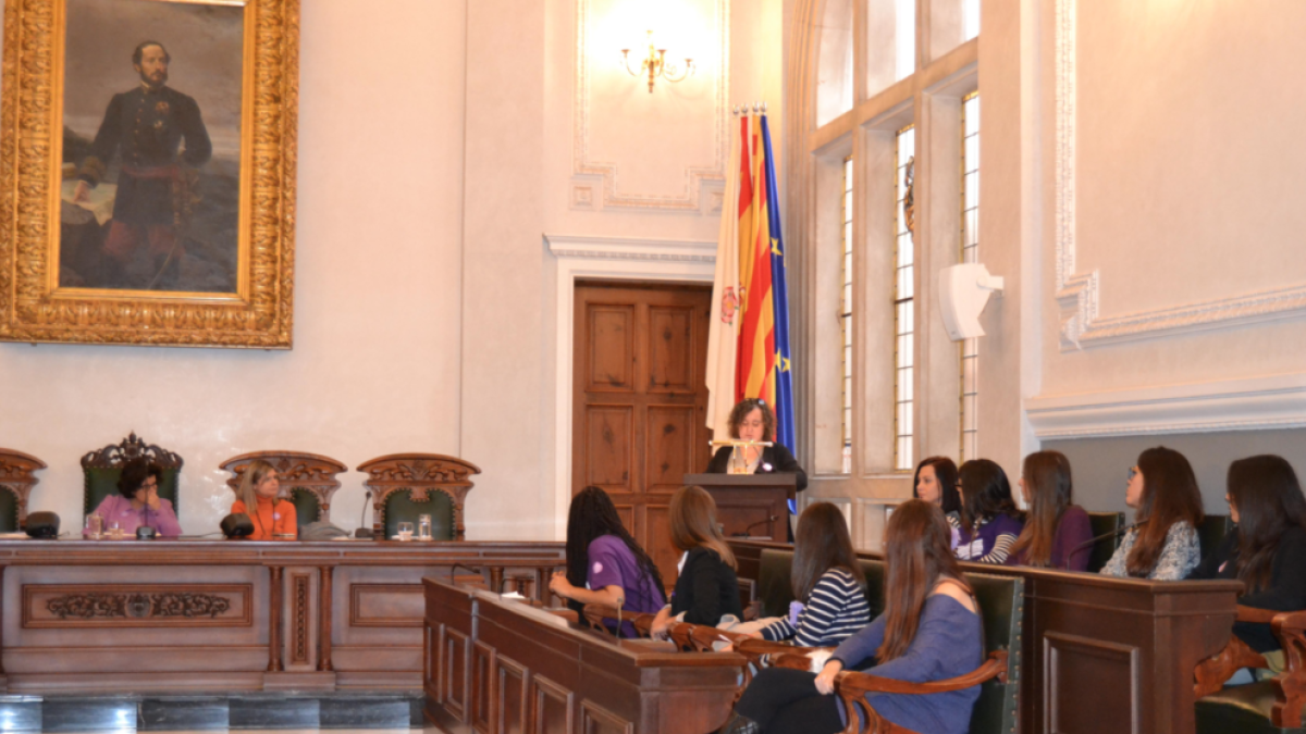 Reus rebutja la violència de gènere