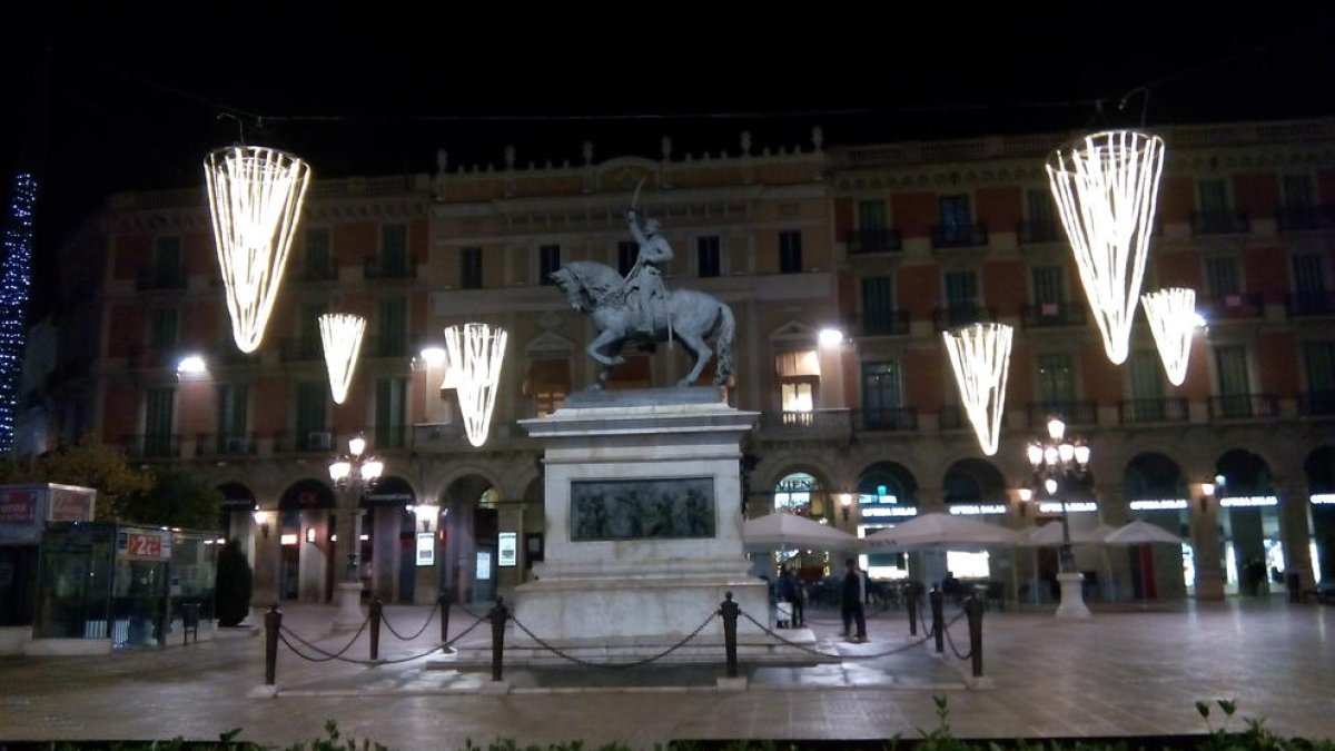 La Navidad vuelve a iluminar Reus