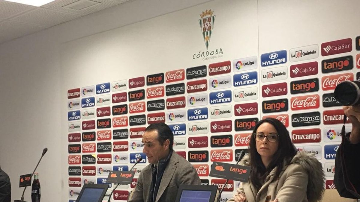 El Còrdova visitarà l'Estadi sense José Luis Oltra i enfonsat per la mala ratxa