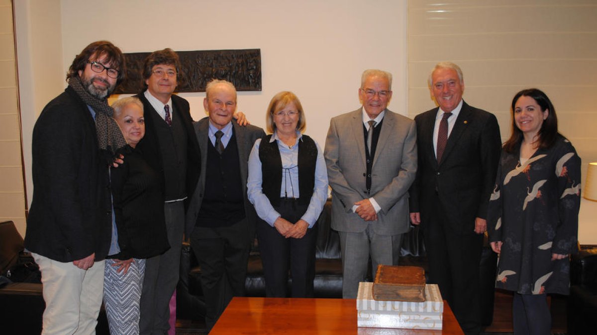 Los hermanos Tieles dan material bibliográfico al Patronato de Música de Vila-seca
