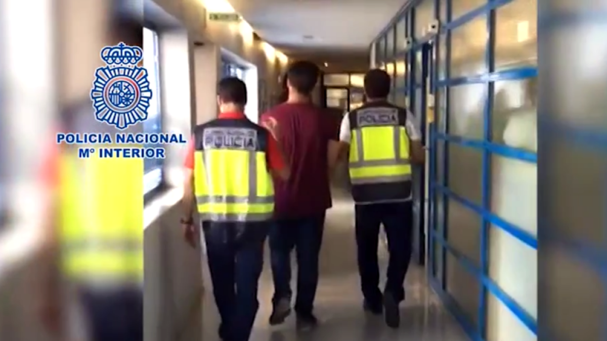 Presó incondicional per un monitor acusat d'abusar de quatre menors