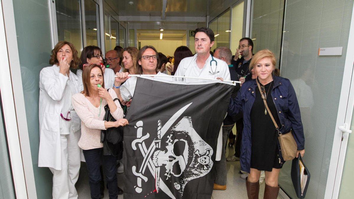 El PSC acusa a Pellicer de haber regalado el Hospital entre el 'sí crítico' del resto