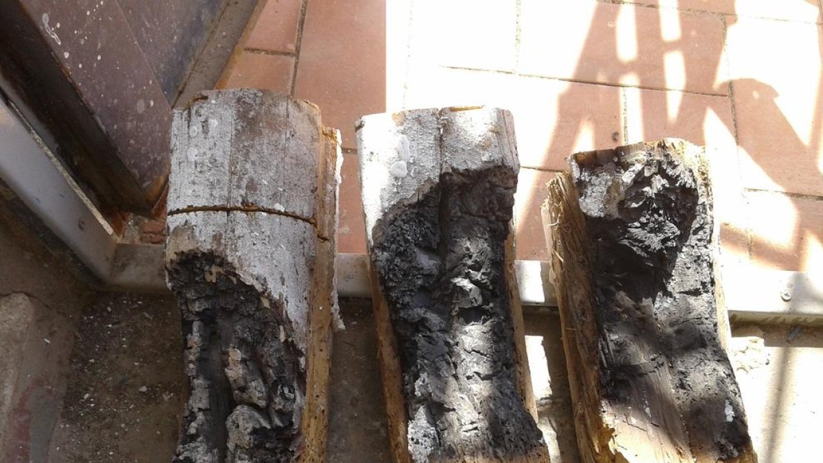 Una familia de la Rambla vive un calvario desde octubre por el incendio de una viga